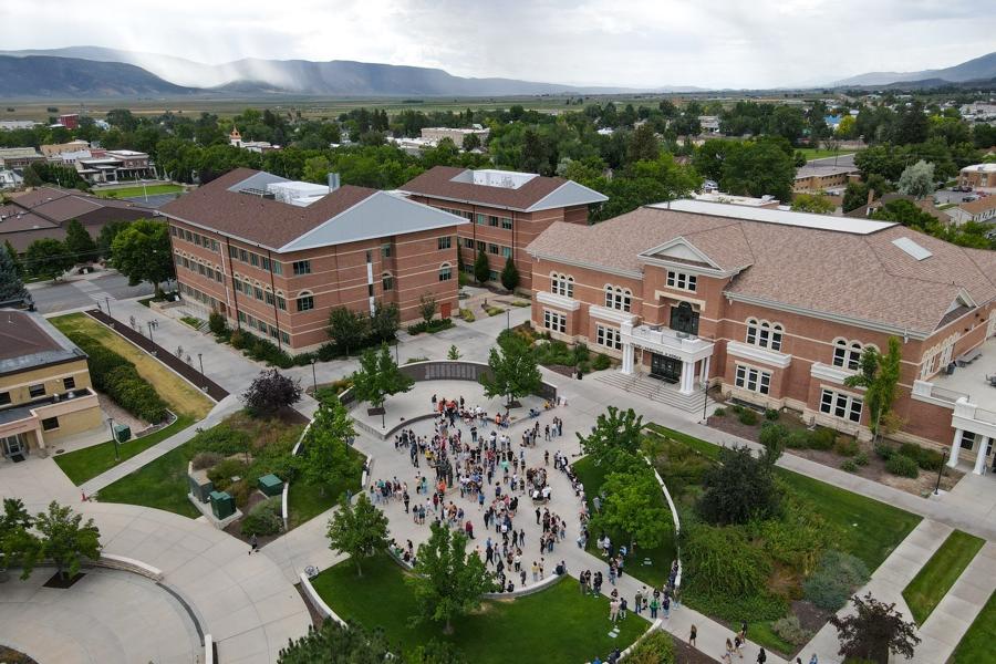 Freshman students gather at the plaza on Snow College campus during Freshman Kickoff